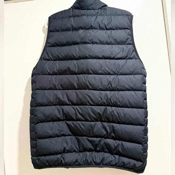 Lands' End Men's Black Puffer Vest - Picture 7 of 9